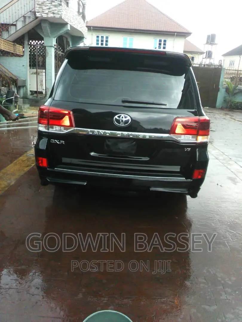 Toyota Landcruiser, Prado, SUV Available for Hire and Rental