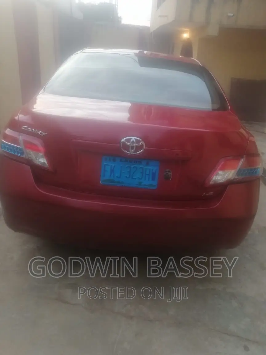 Toyota Camry Available on Self Drive Hire.