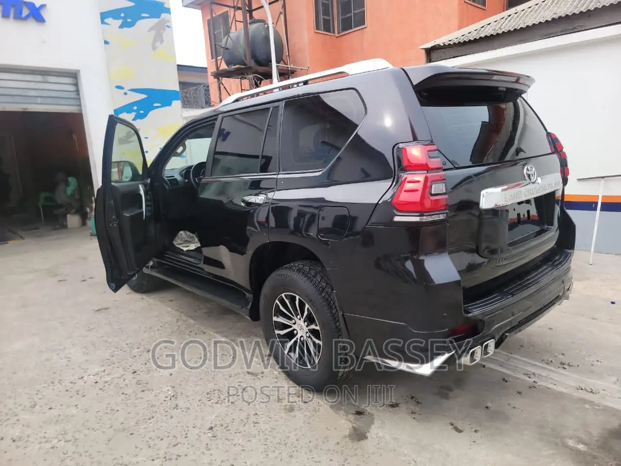 Toyota Prado and Landcruiser SUV Available for Hire