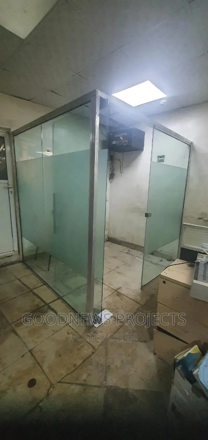 Frameless 10mm Tempered Glass