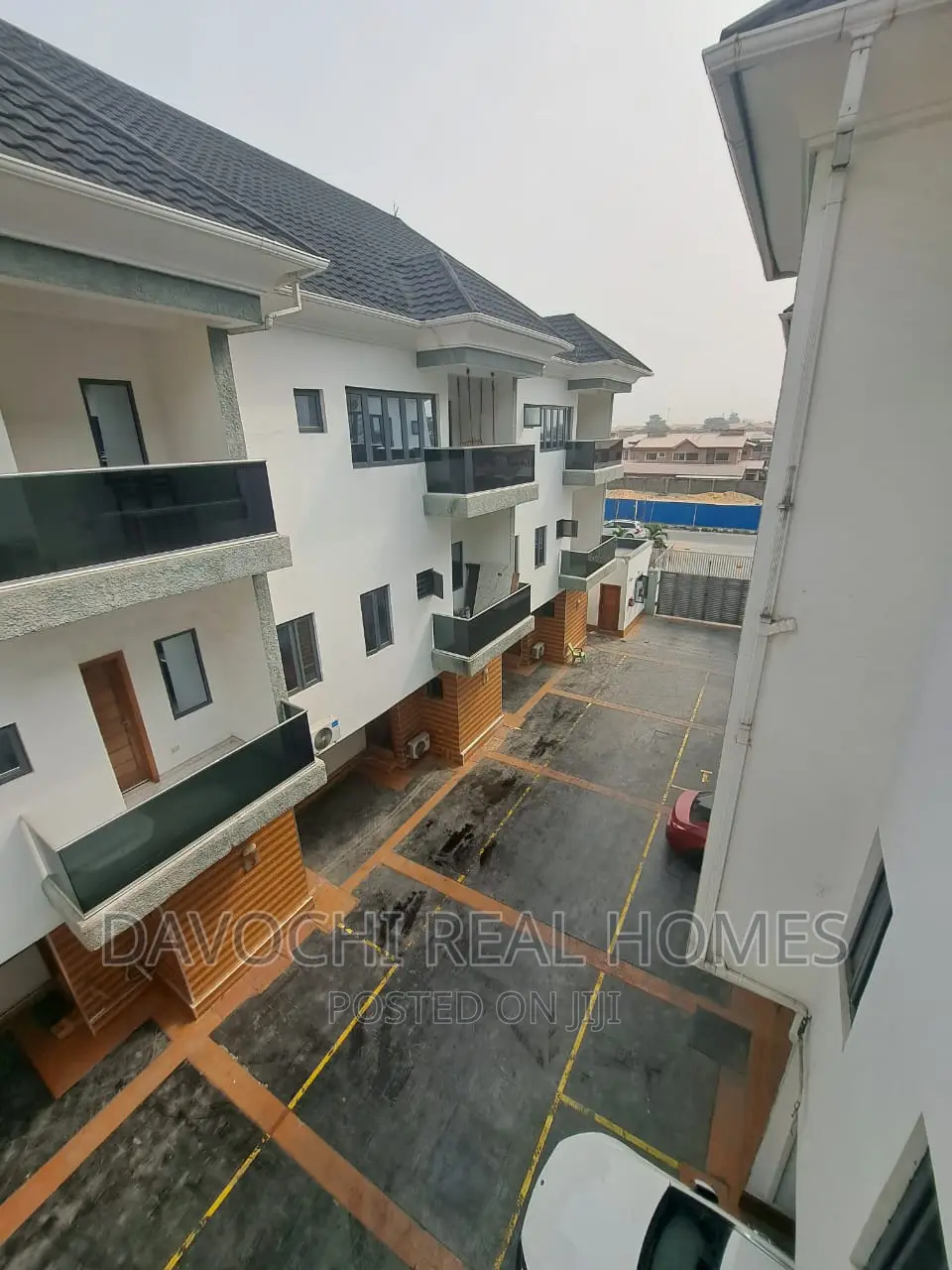 4bdrm Duplex in Jakande Osapa, Lekki for rent