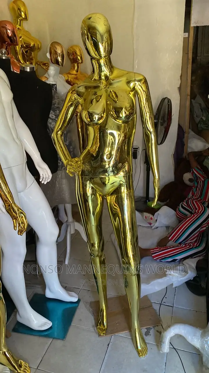 Size 8 Gold Mannequin