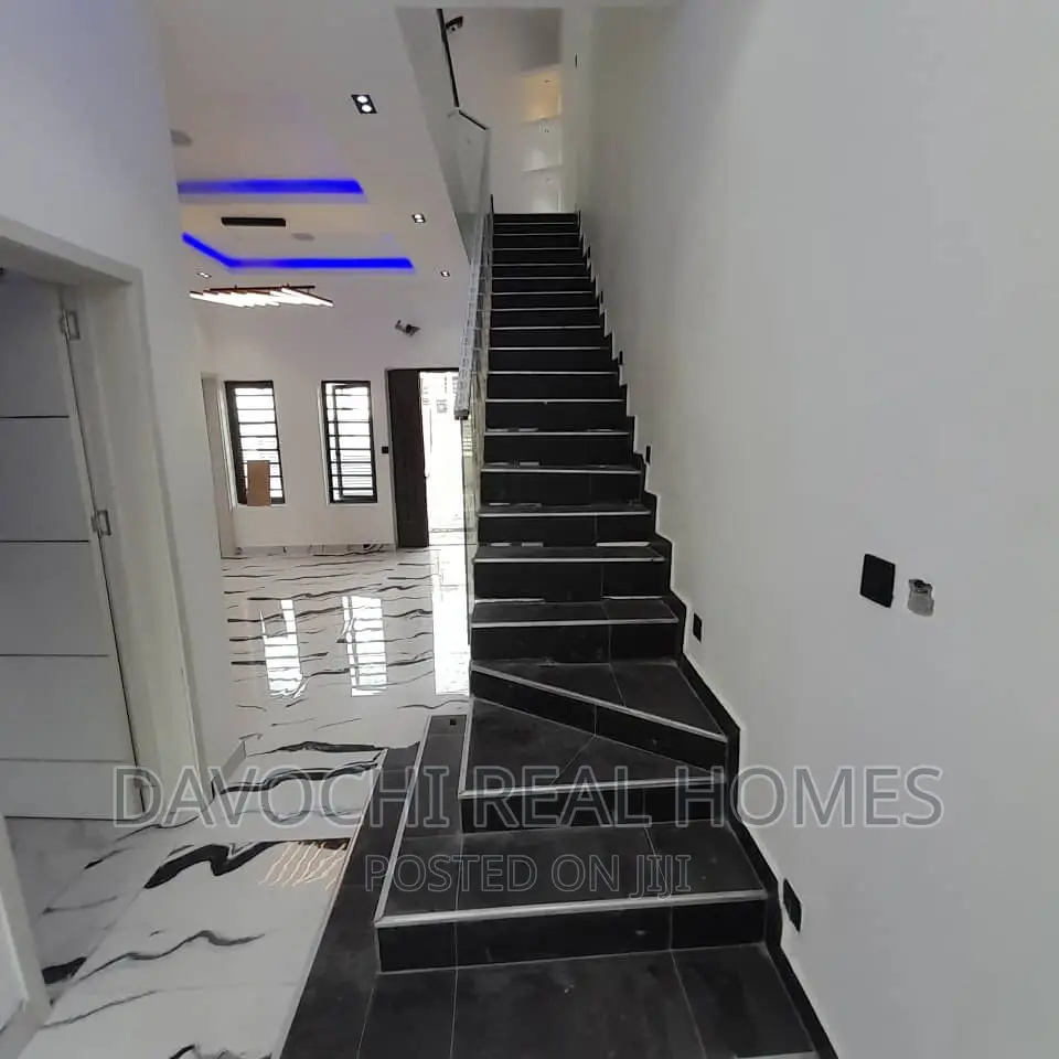 4bdrm Duplex in Ikate, Lekki for rent