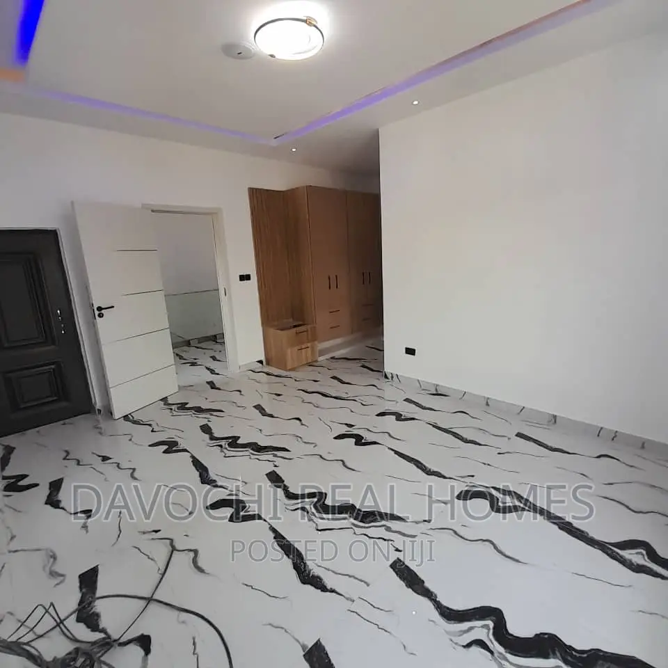4bdrm Duplex in Ikate, Lekki for rent