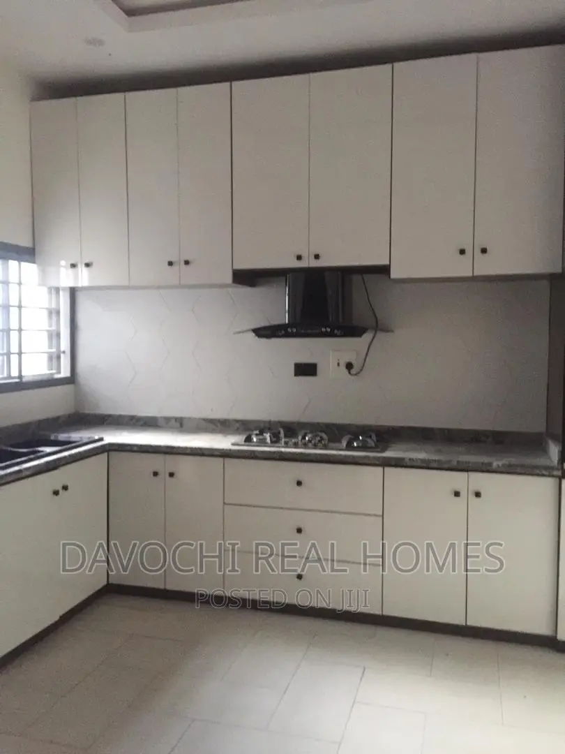 4bdrm Duplex in Ikate-Lekki for rent