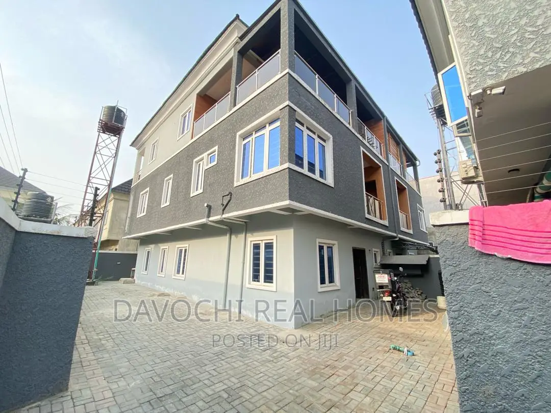 5bdrm Duplex in Chevron Second Toll, Lekki for rent