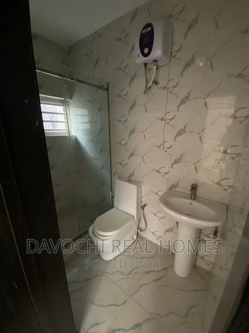 5bdrm Duplex in Chevron Second Toll, Lekki for rent