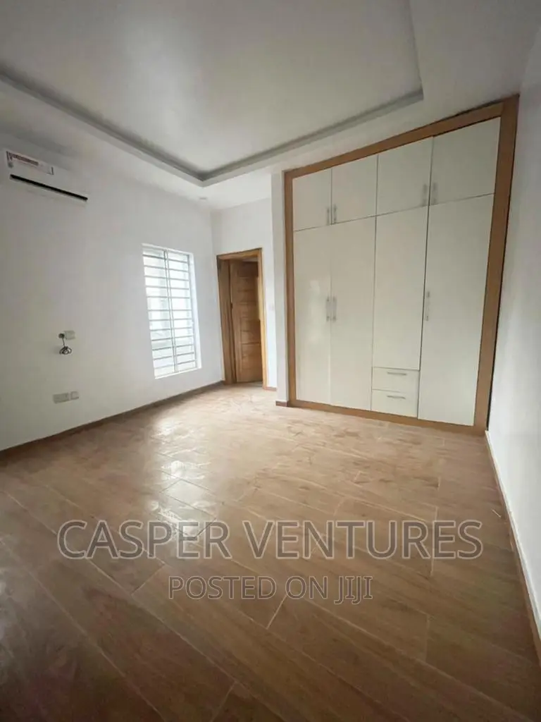 1bdrm Shared Apartment in Osapa for rent