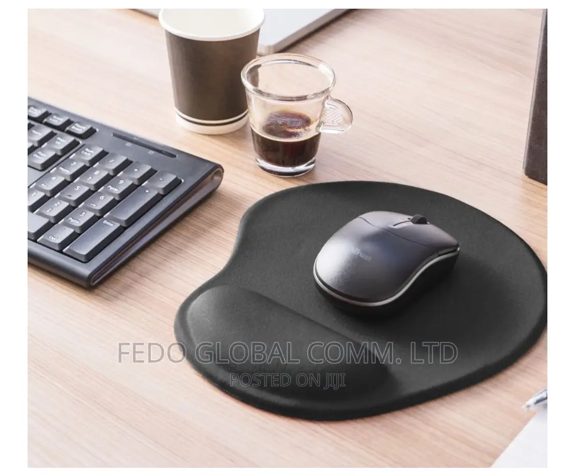 Trust Ergonomic Mouse Pad With Gel Filled Wrist Rest.