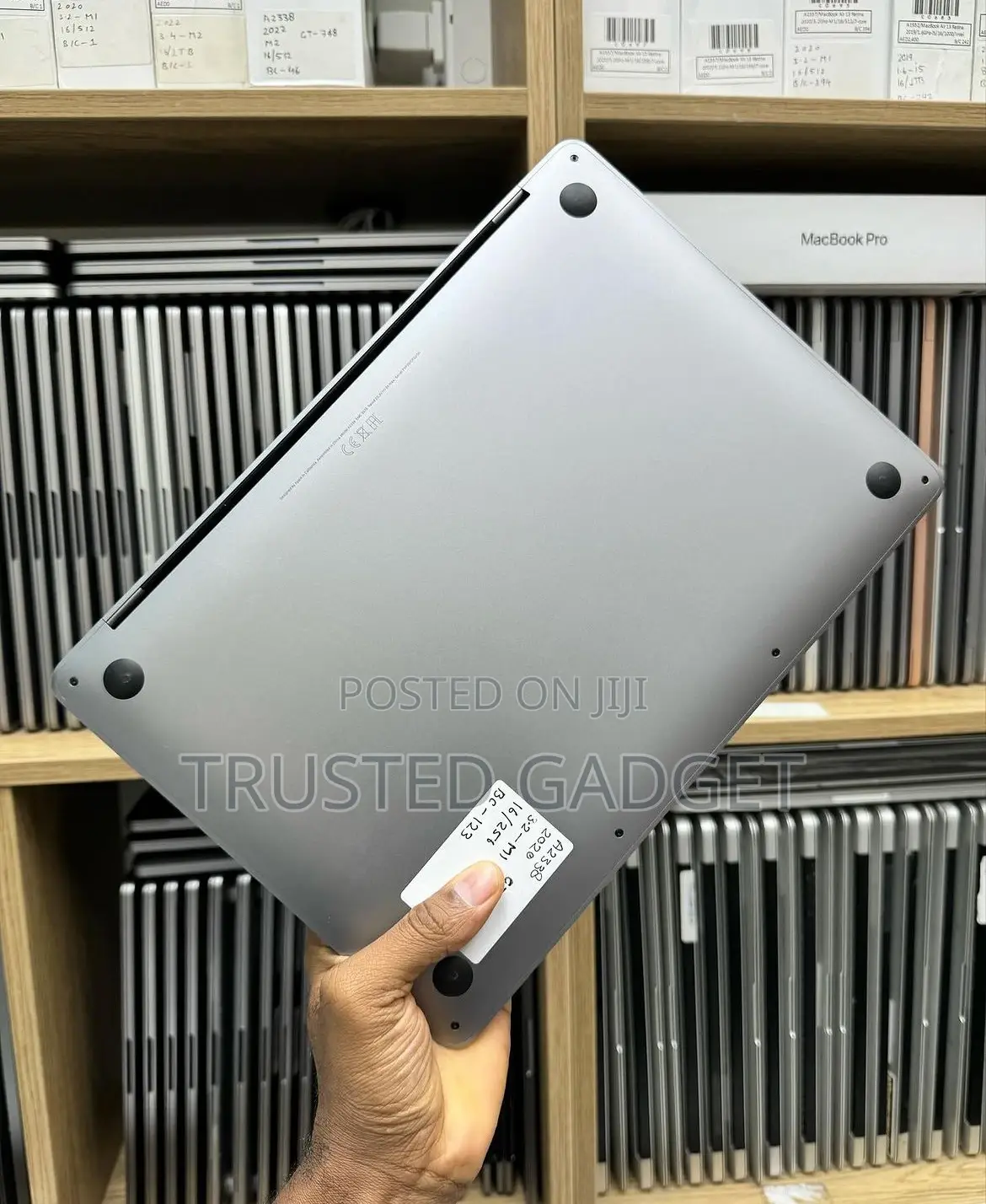 Laptop Apple MacBook Pro 2020 M1 8GB Intel Core i5 SSD 256GB