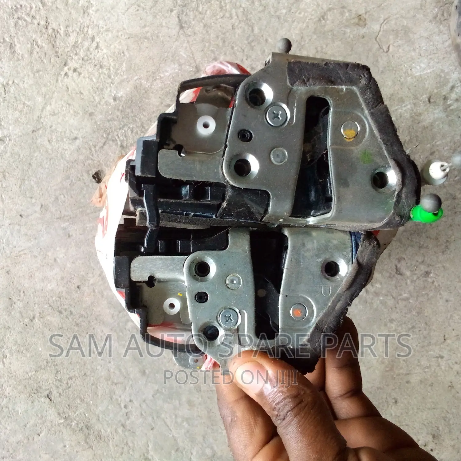 Toyota Venza Door Catcher 2013 Model Back