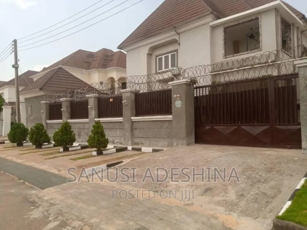 Furnished 5bdrm Duplex in Gwarimpa Estate, Gwarinpa for sale