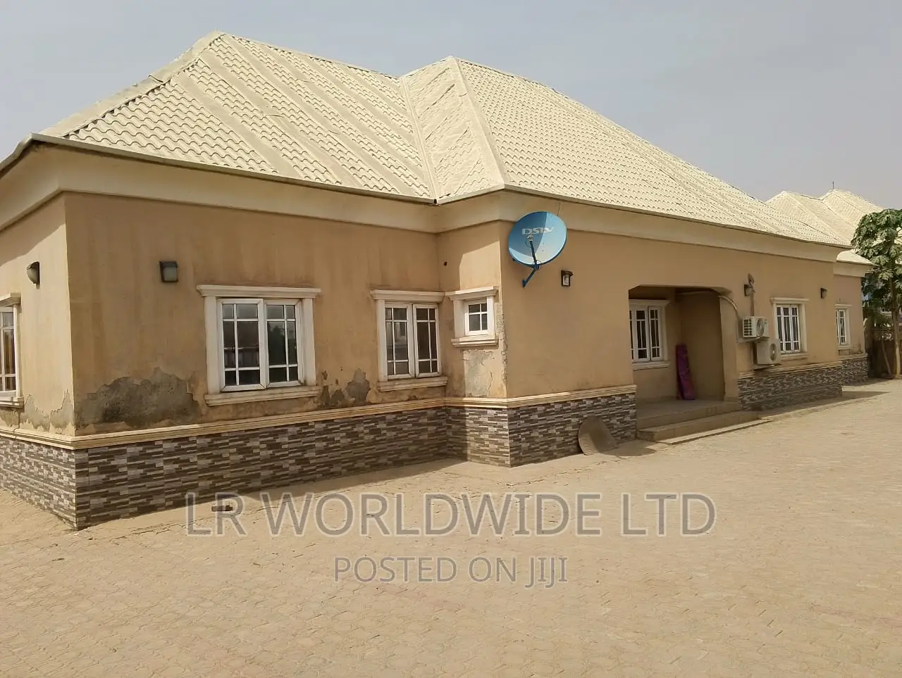 3bdrm Bungalow in Lugbe District for sale