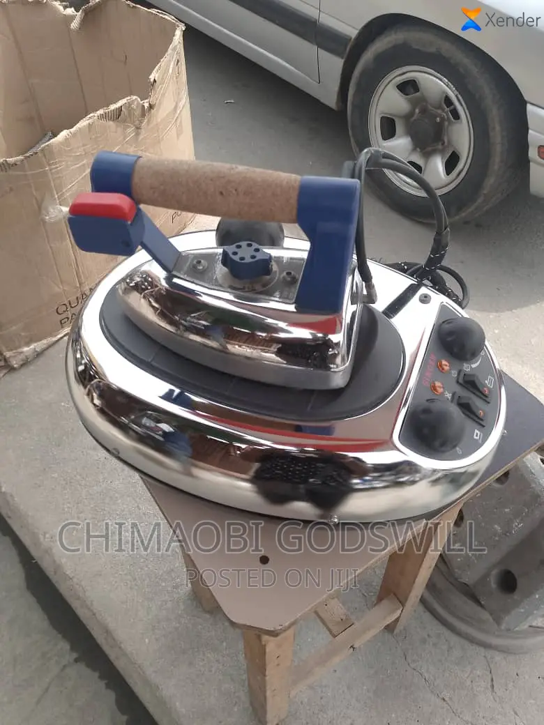 Professional Industrial Steaming Iron for Laundry and Fabric