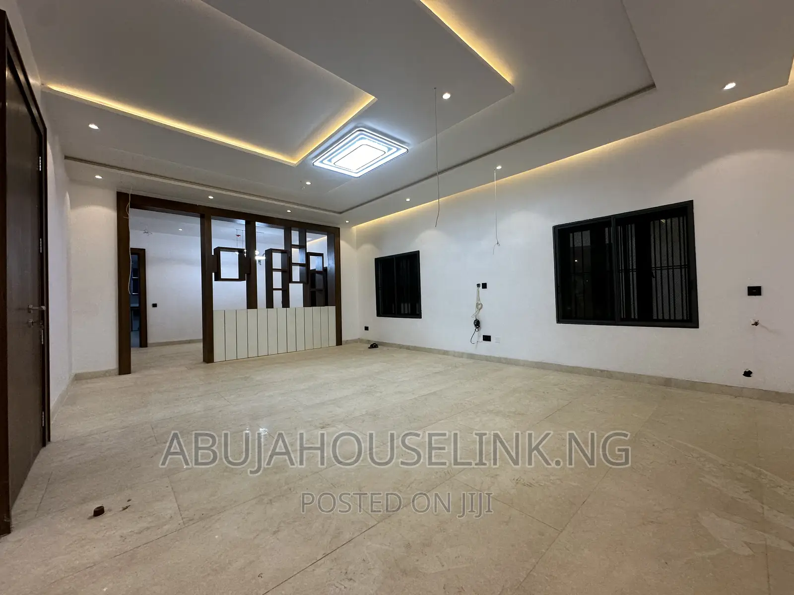 6bdrm Duplex in Guzape Abuja for sale