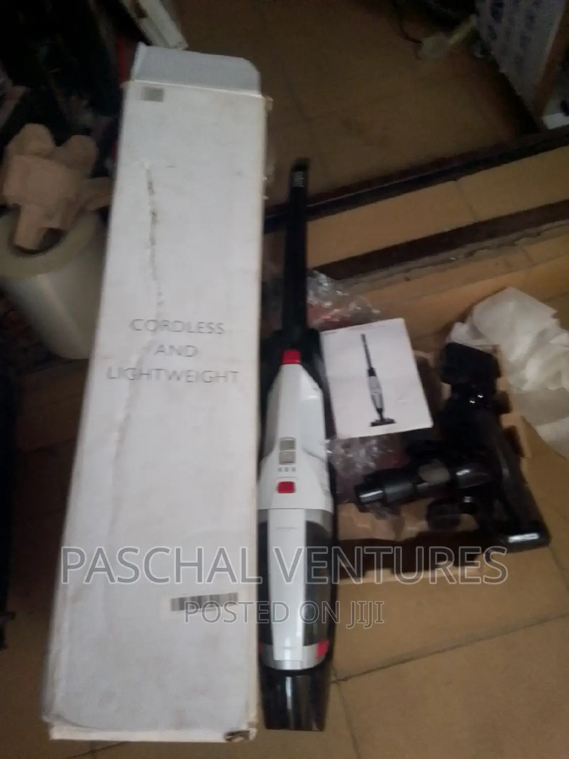 Rechargeable Vacuum Cleaner