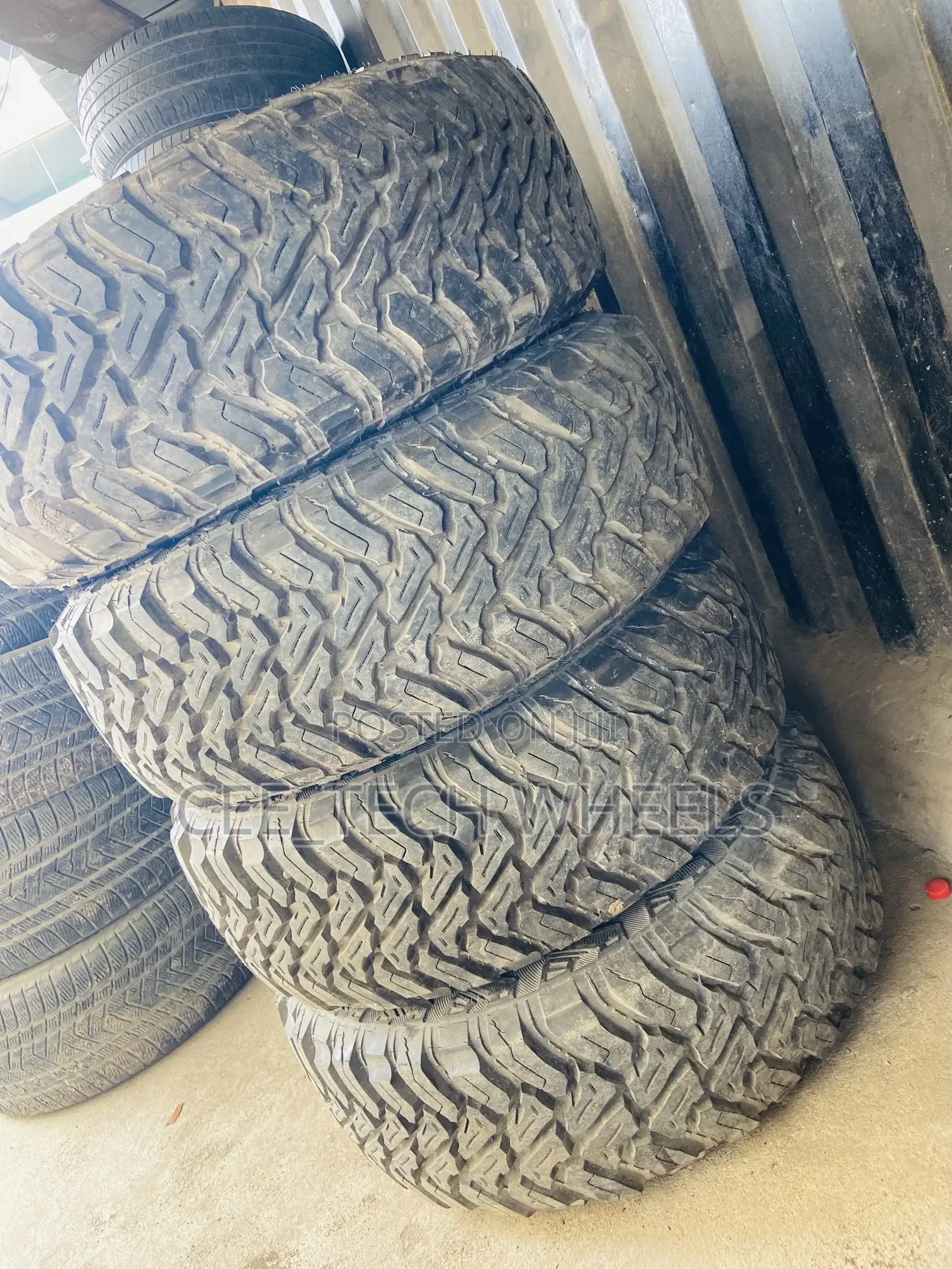 35x12.50r18lt