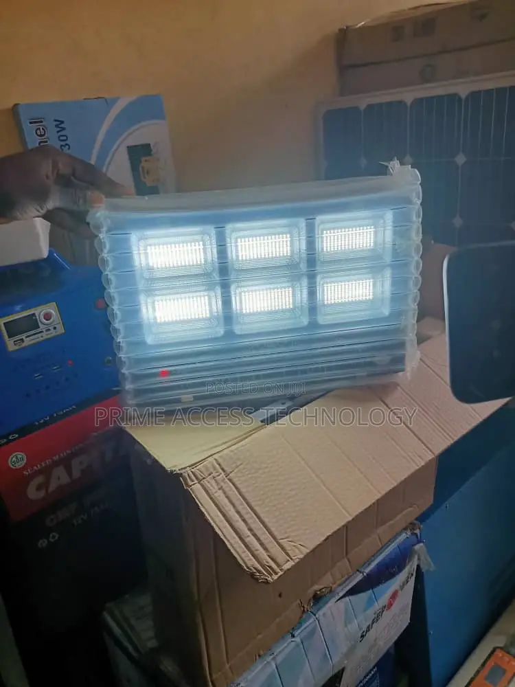 High Quality 6 Eyes Solar Energy Flood Lights