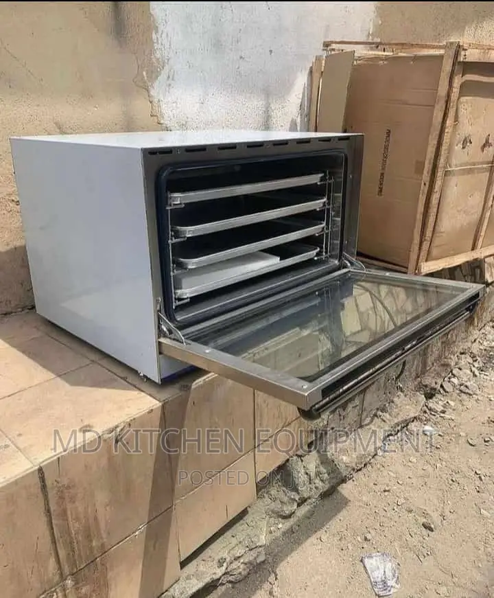 Convention Oven 4 Trays