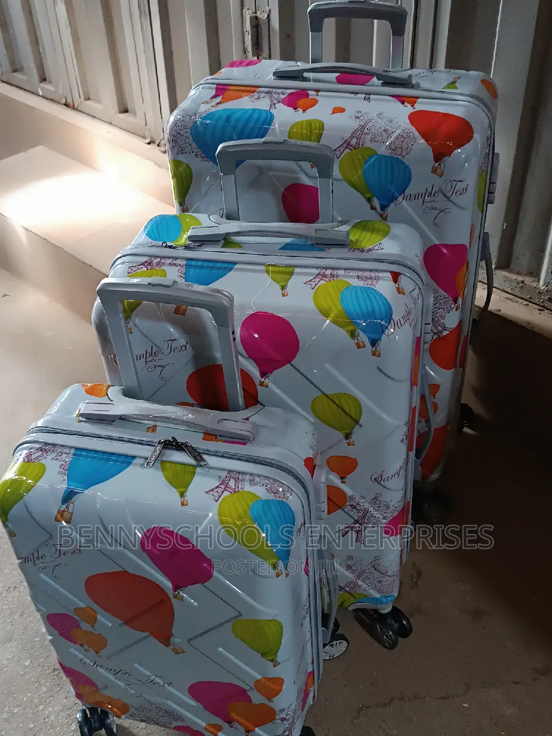 Set of 3 Balloon Rubber Plastic Travelling Luggage Boxes