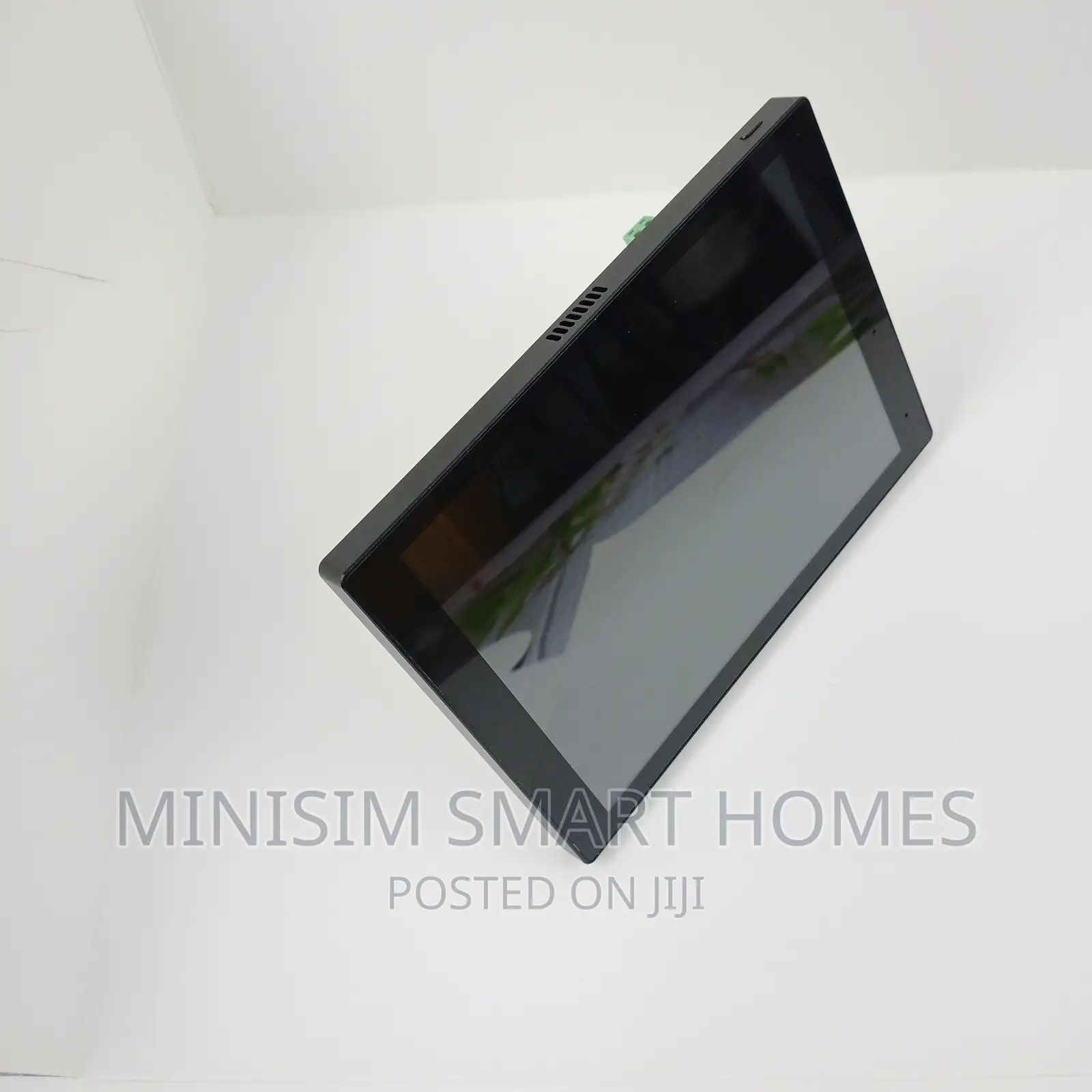 V8 Smart Home Music Amplifier
