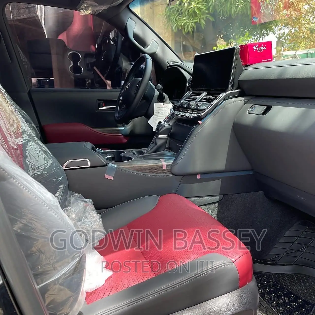 2022 New Face Landcruiser Available for Hire