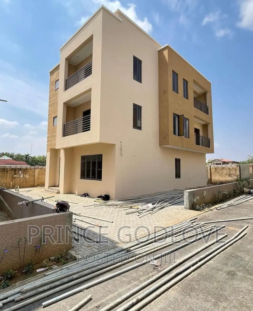 6bdrm Duplex in Jabi for sale