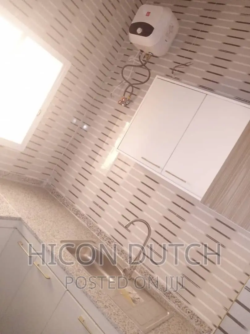 2bdrm Block of Flats in Paradise Estate, Life Camp for rent