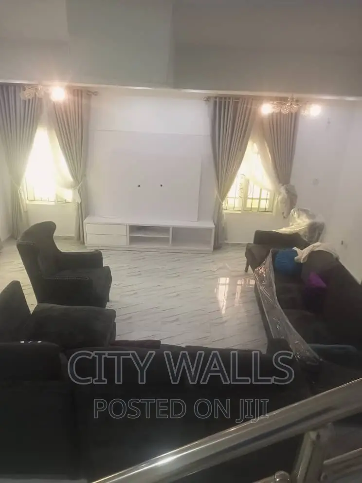 Furnished 4bdrm Townhouse / Terrace in Meridian Park Estate, Awoyaya