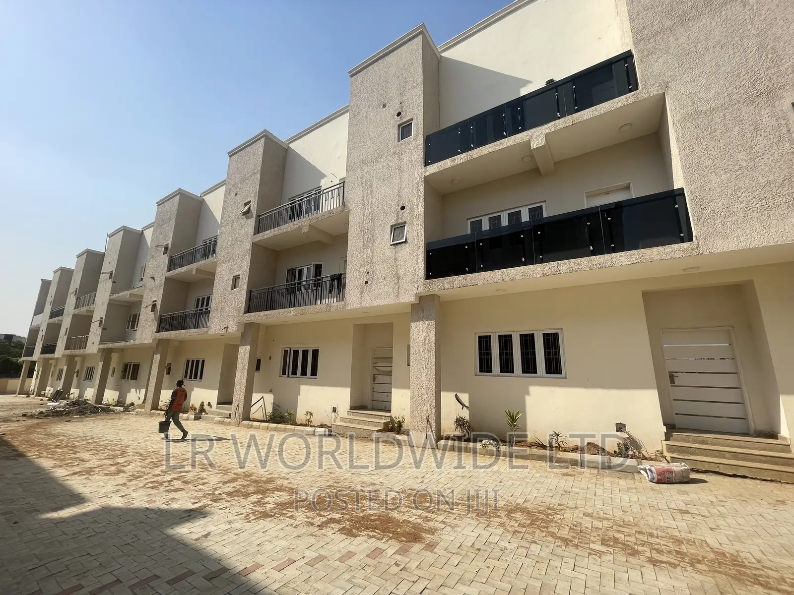 4bdrm Townhouse/Terrace in Jahi for Sale