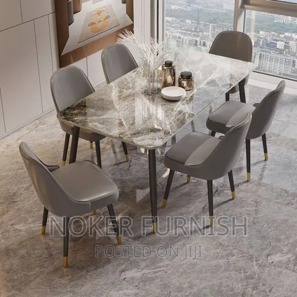 Set of Dining Table With Chairs