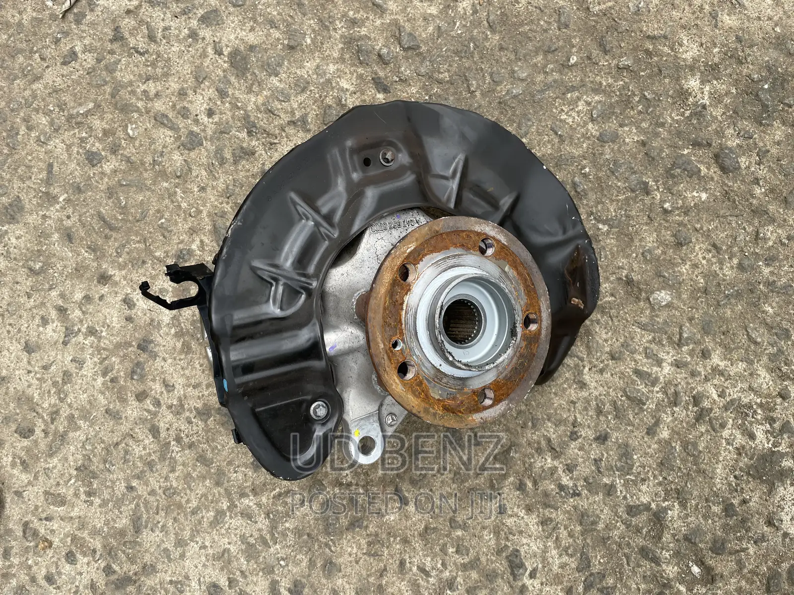 Front Wheel Hub
