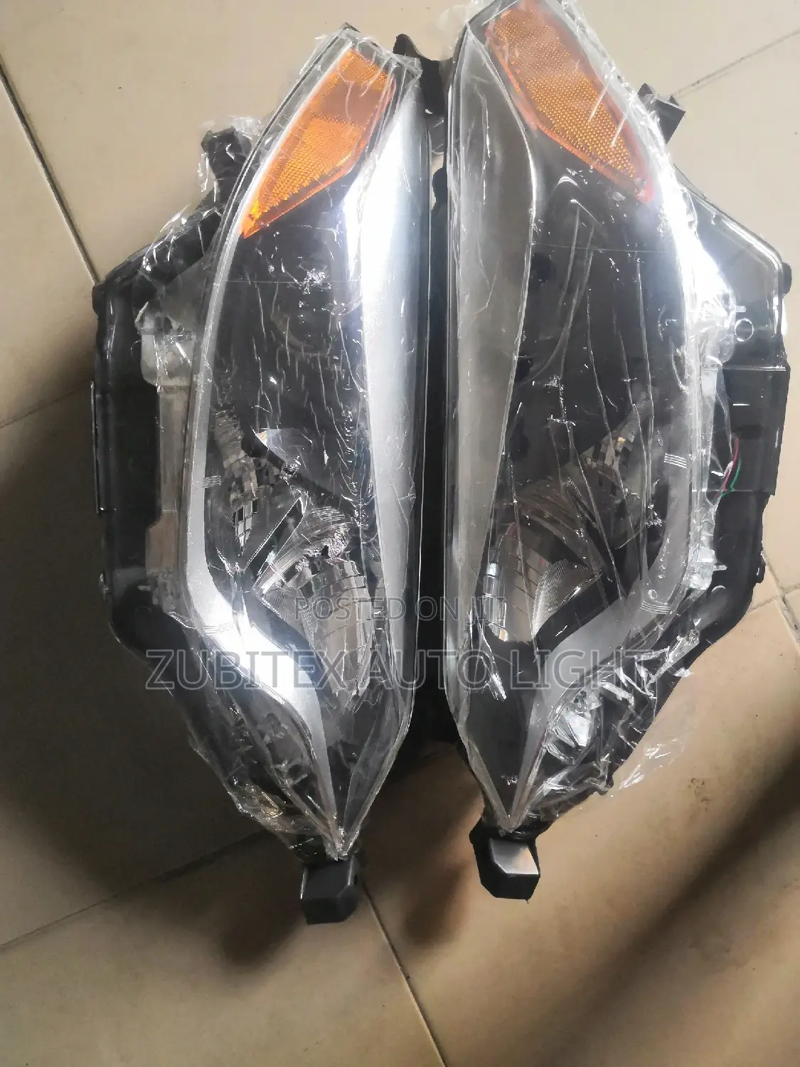 Set Headlamp Corolla 2014/2015 Model