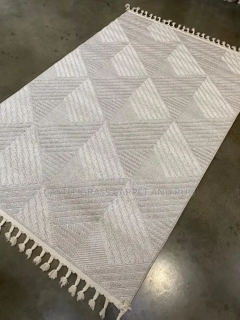 Quality Center Rugs Available in 5by7 Also 4by6 and 7by10