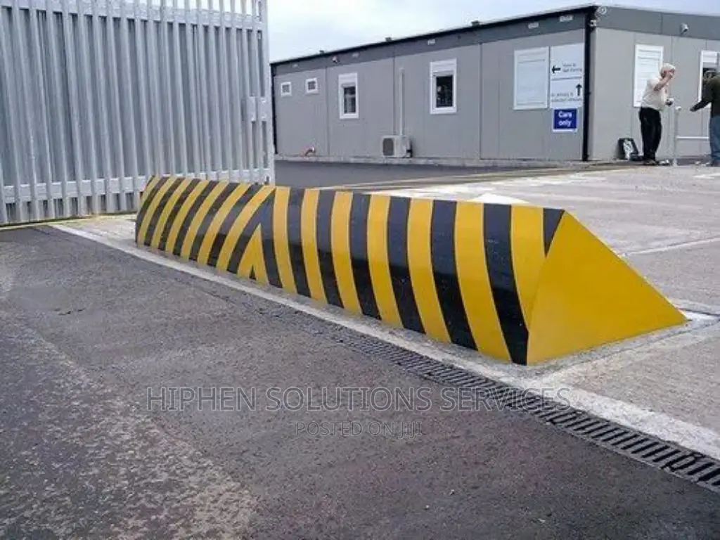 Yellow And Black Stainless Steel Road Blocker