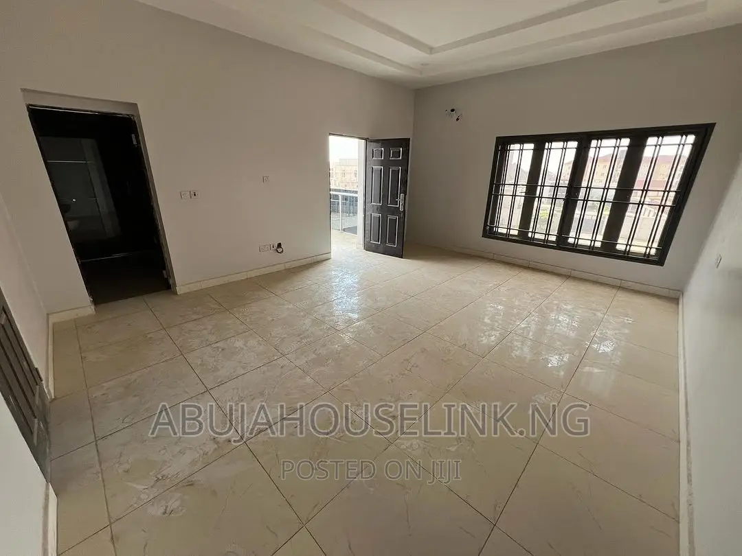 4bdrm Duplex in Wuye Abuja for sale