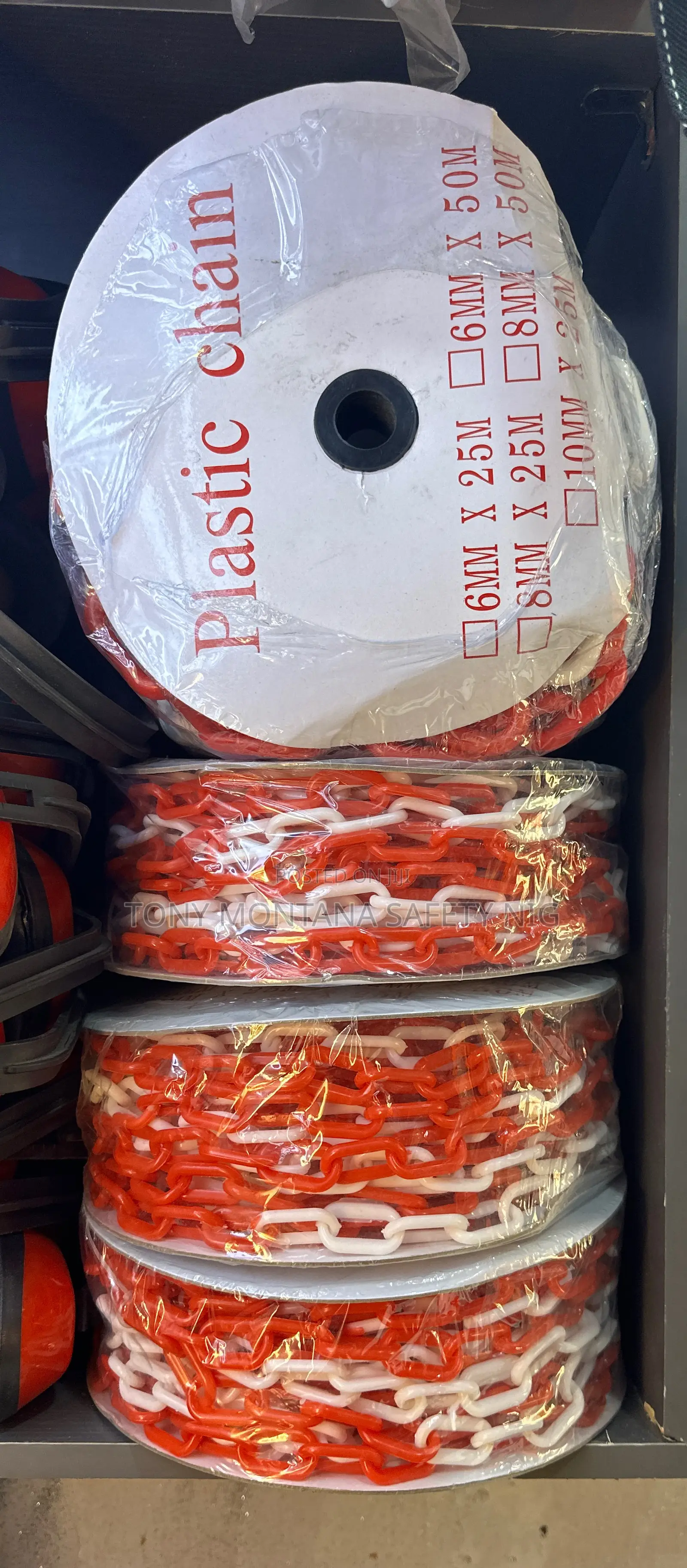 Red And White Plastic Chain (6mm X 25mtr , 8mm X 25mtrs )