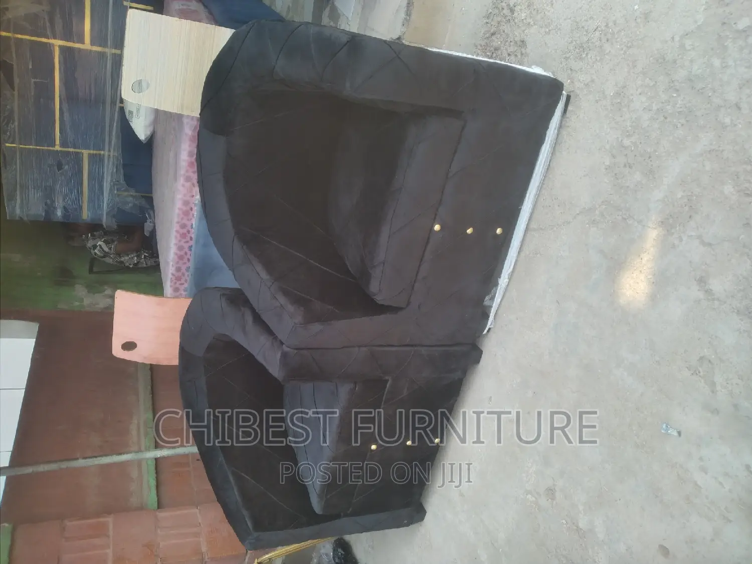 Quality Single Seater Ulphostery Padded Sofa Fabric Chair