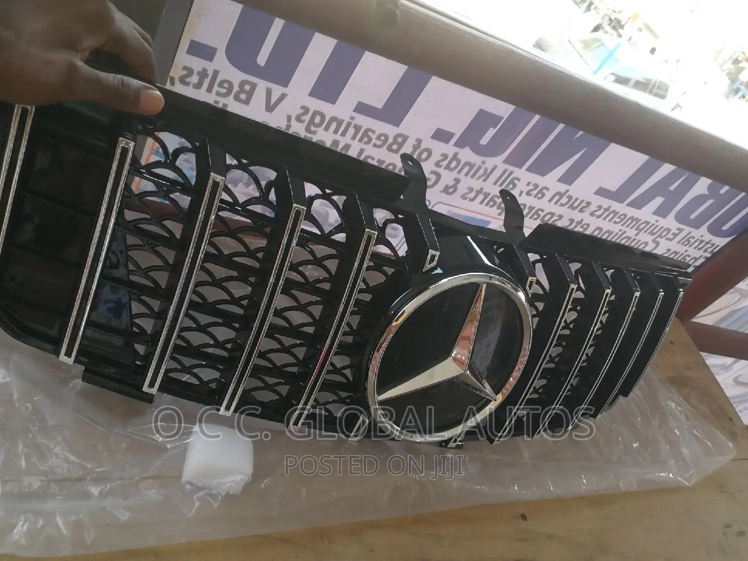 Front Grill Ml 350 164 2008