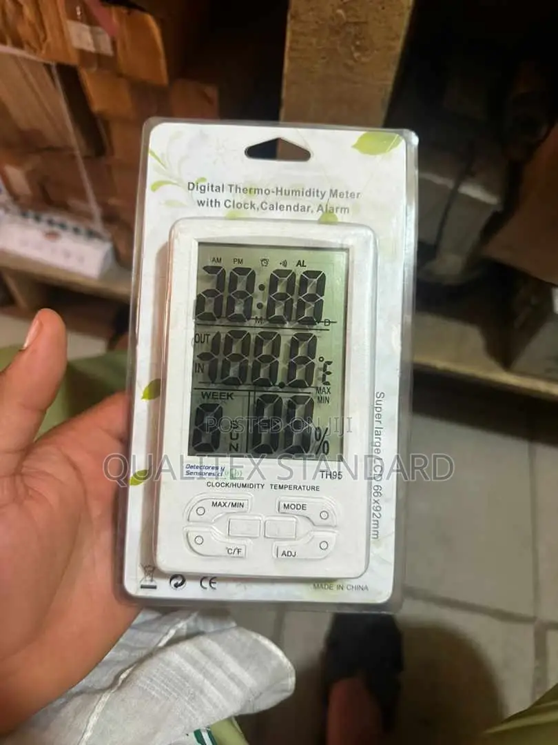 Searchtech Advanced Digital Thermo Humidity Meter TH95