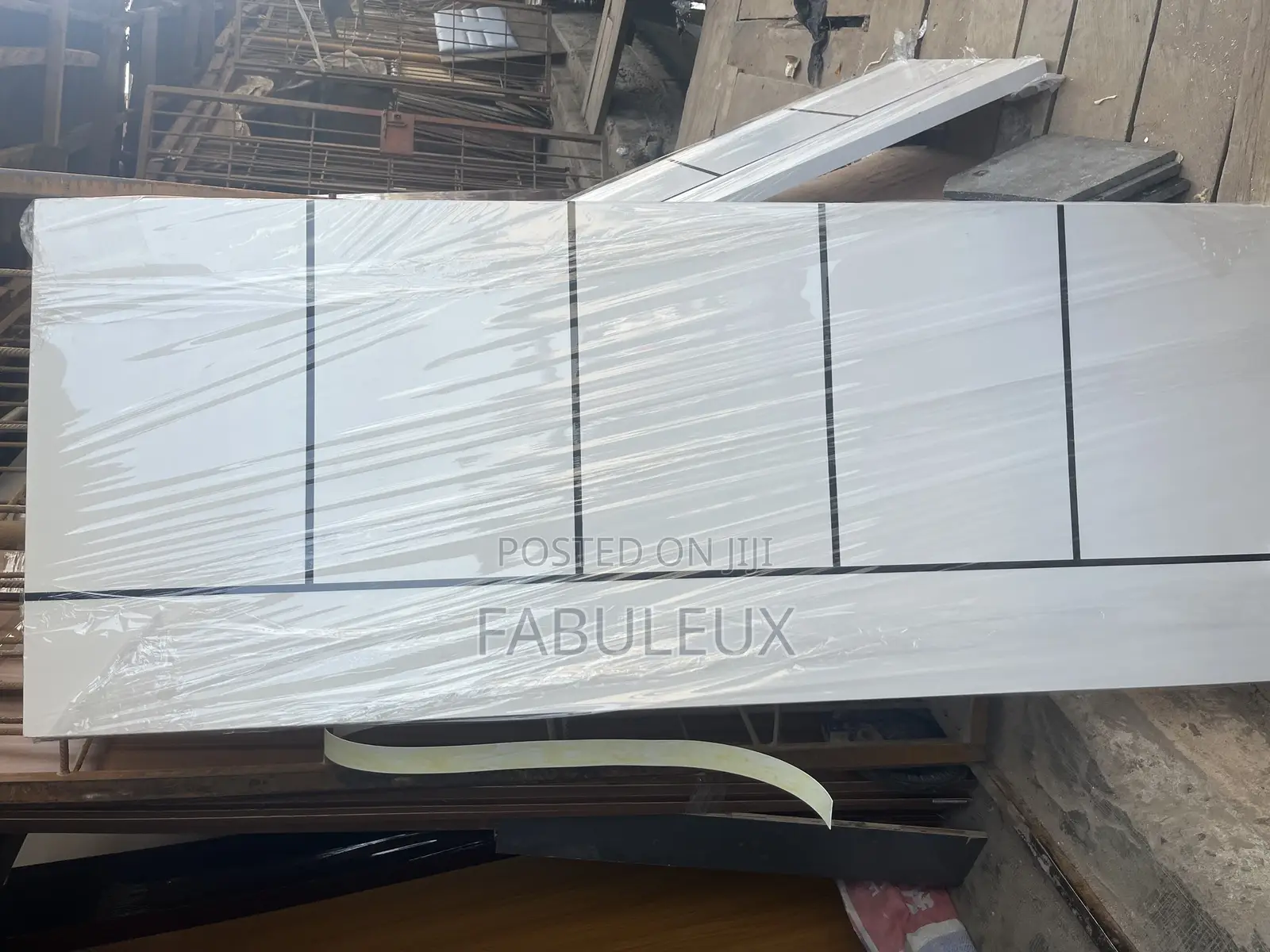 Chromed Perfect White HDF Door With Frame and Architraves