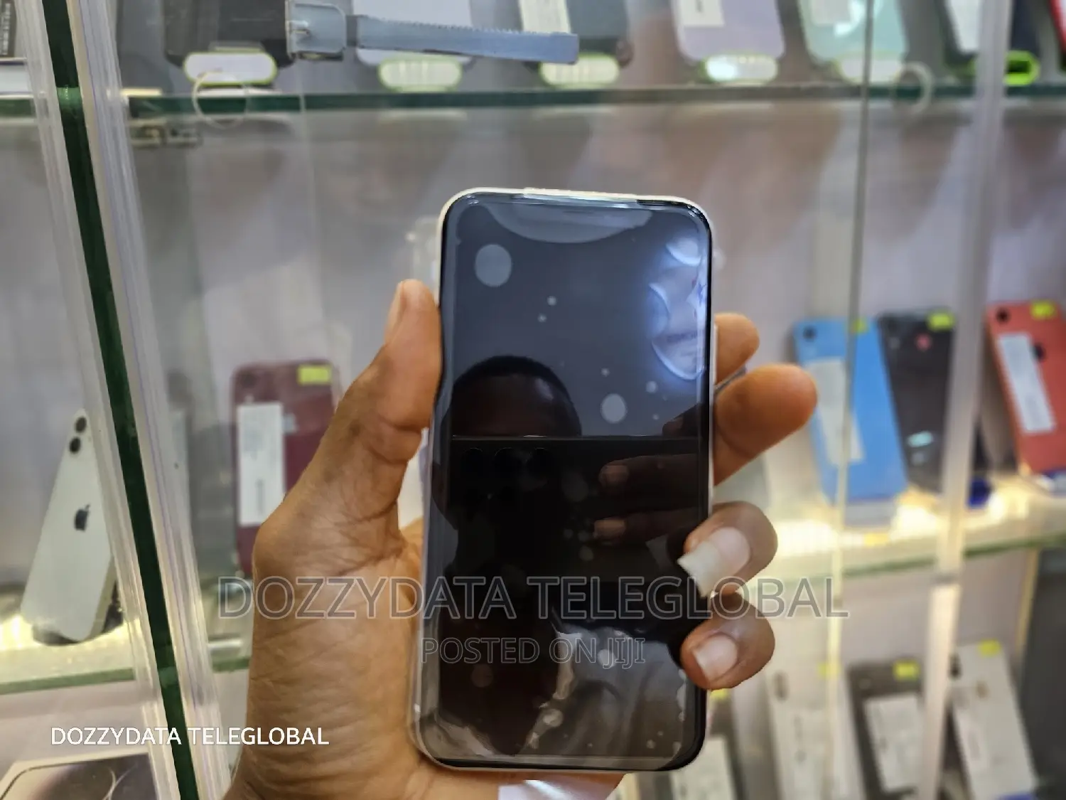 Apple iPhone XR 64 GB White