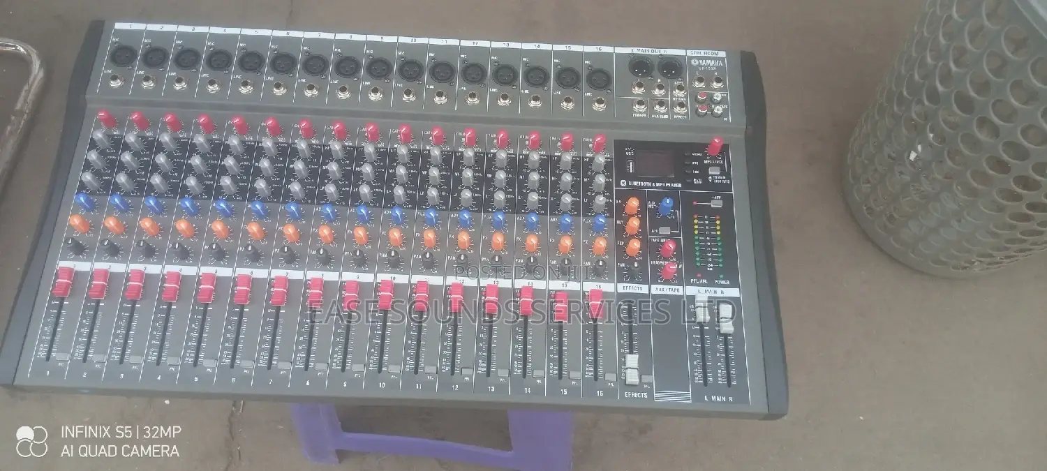 16channels Yamaha Sound Mixer