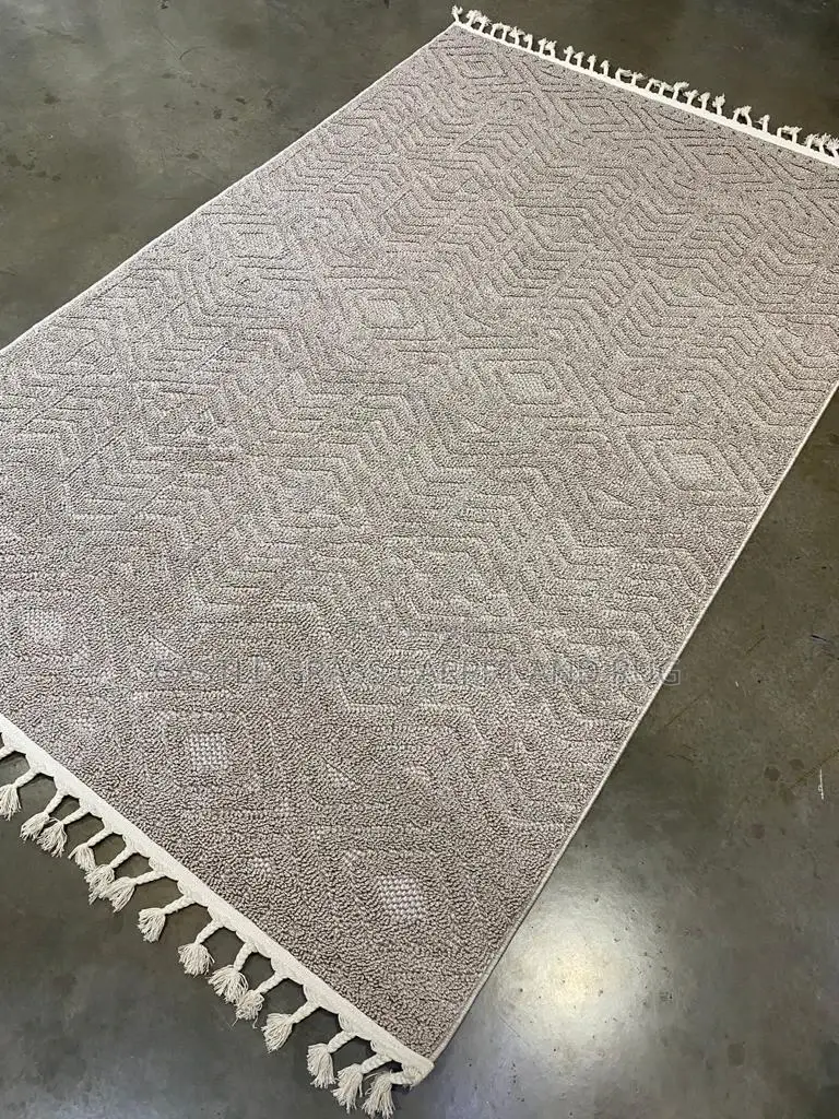 Quality Center Rugs Available in 5by7 Also 4by6 and 7by10