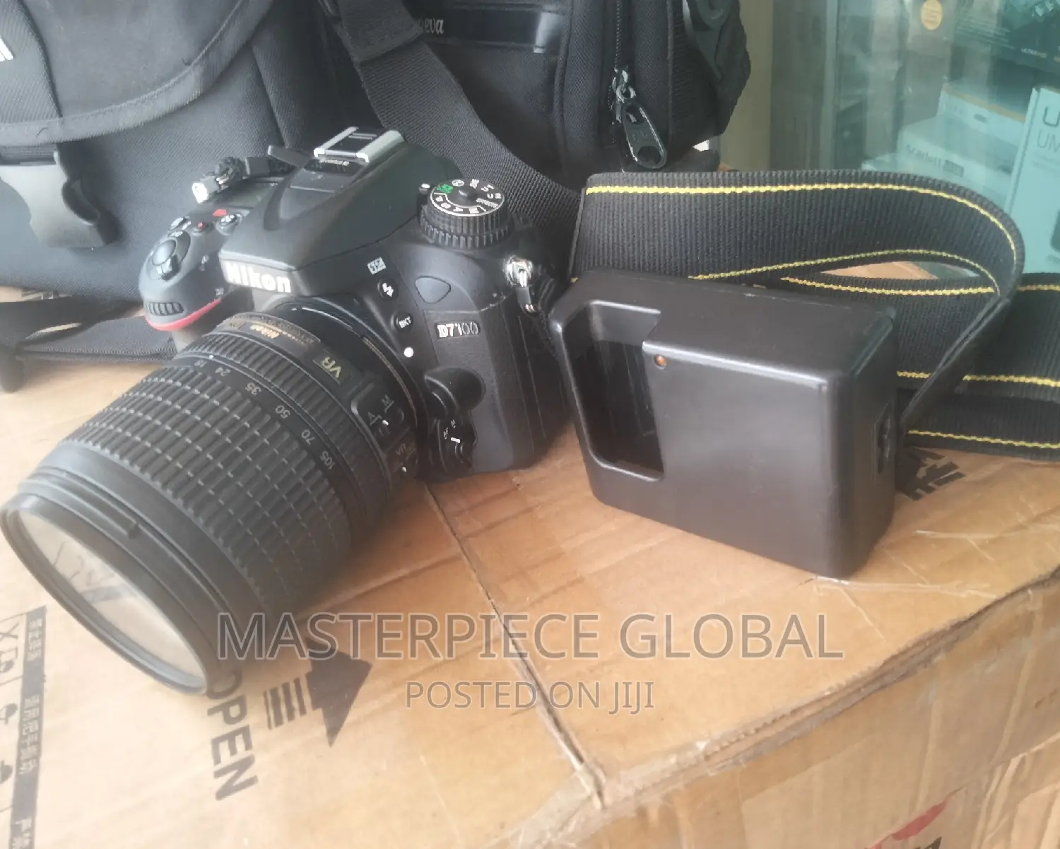 Nikon D7100 Camera With 18+105mm Lens