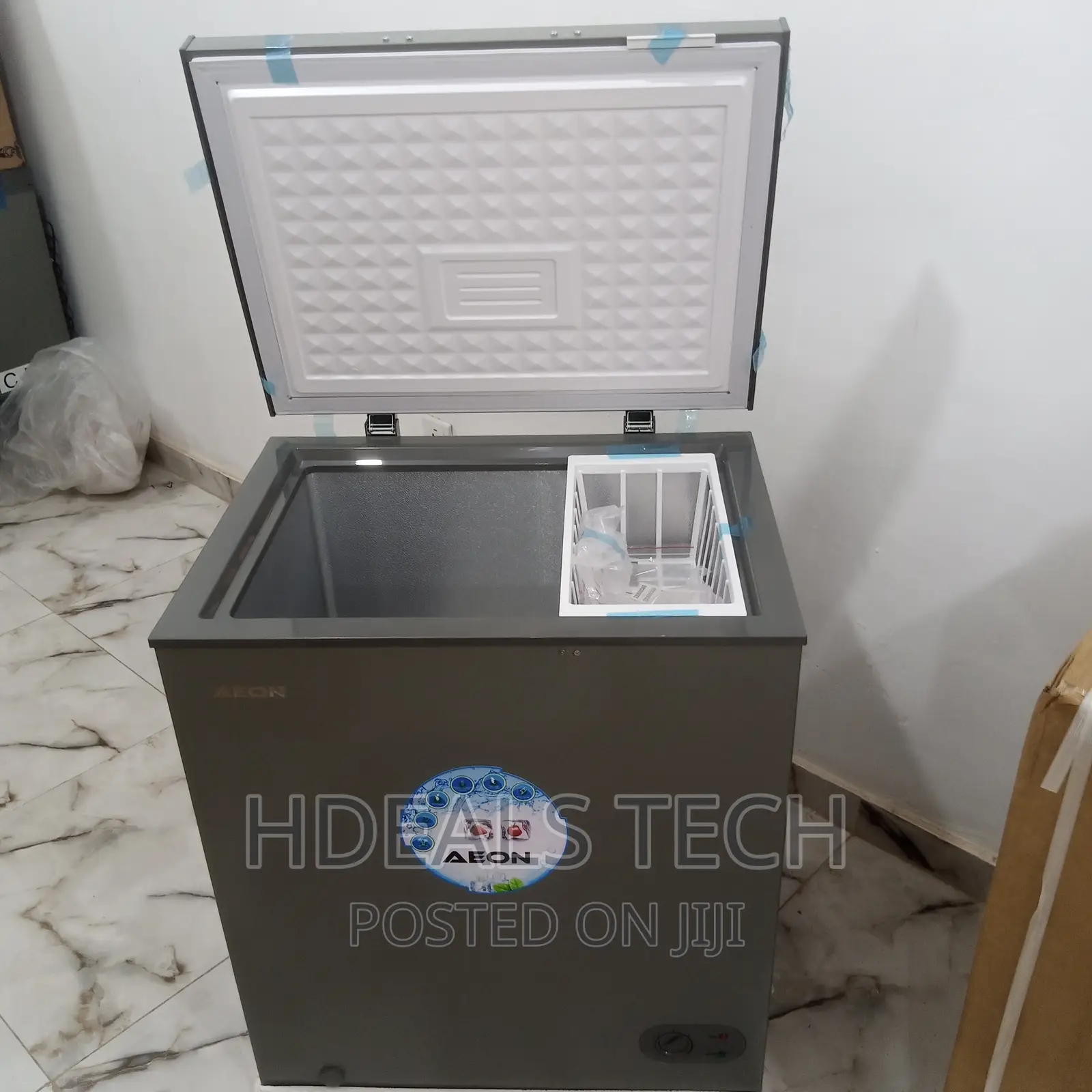 Record-Breaker Aeon Chest Freezer 150 Litres