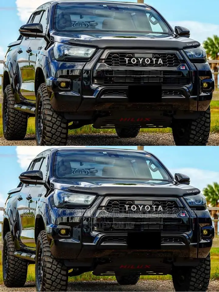 Conversation Kit for Toyota Hilux From 2012 to 2024
