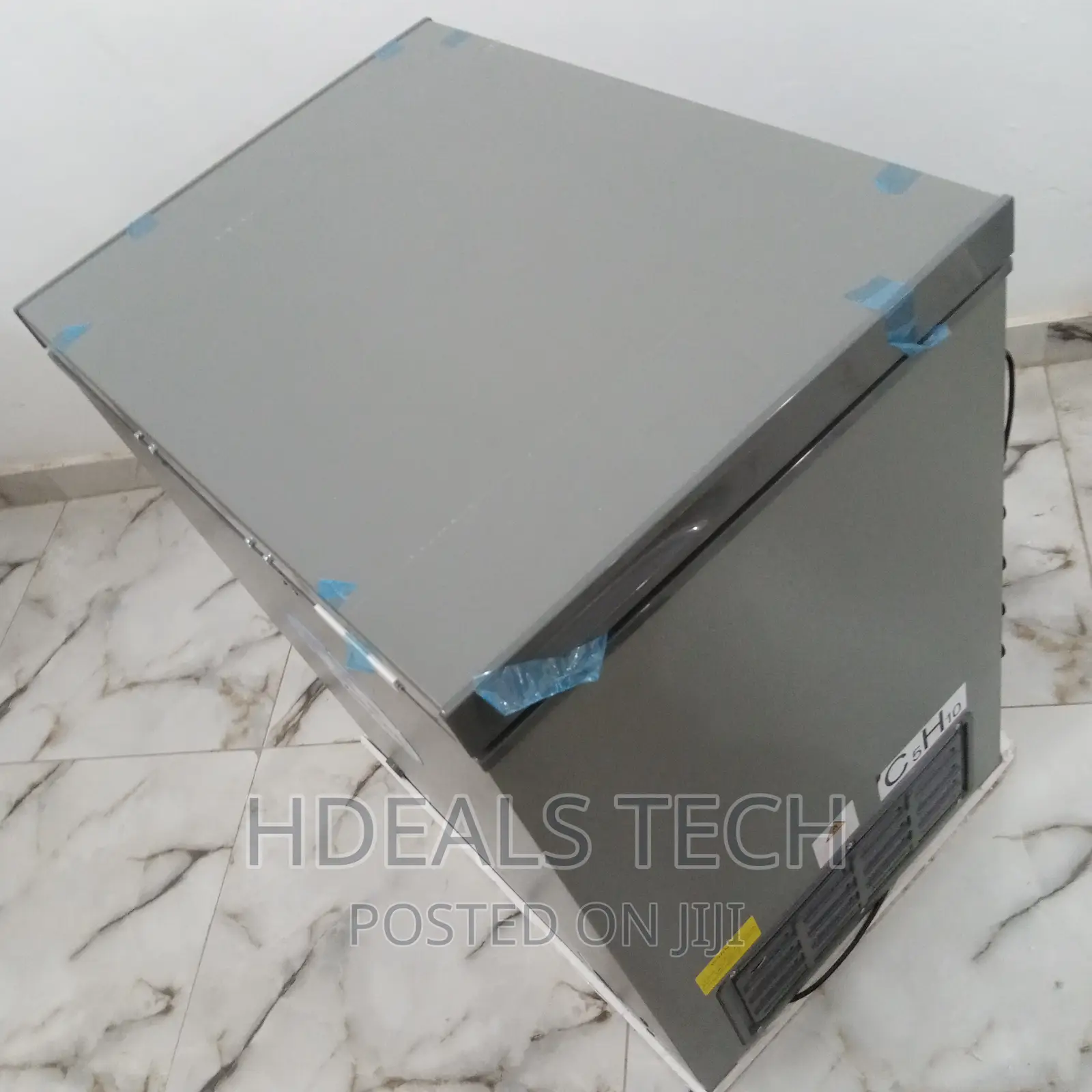 Perfect Aeon Chest Freezer 150 Litres