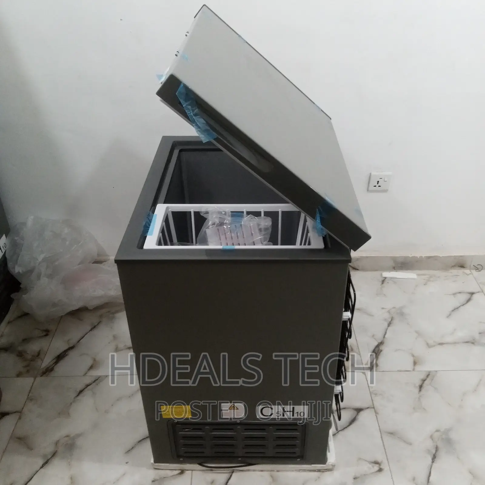Perfect Aeon Chest Freezer 150 Litres
