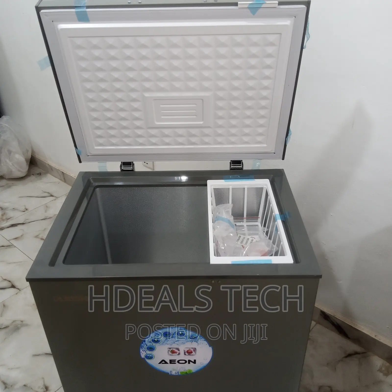 Top-Notch Aeon Chest Freezer 150 Litres